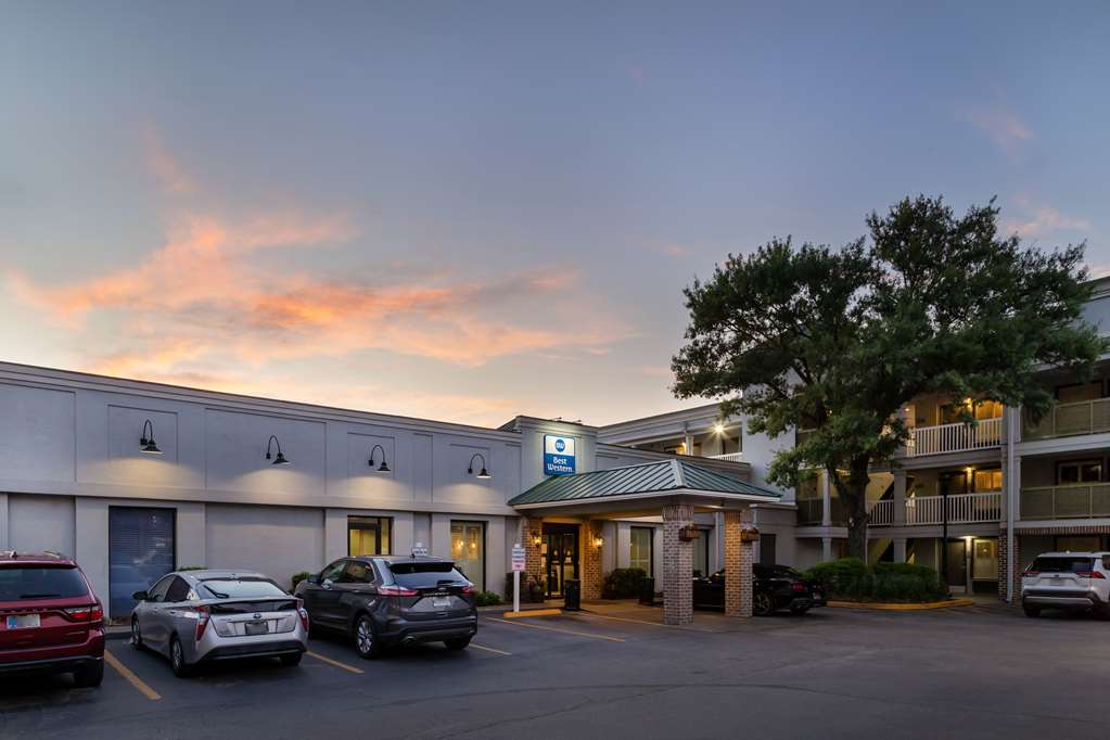 Best Western Savannah Historic District - photo 4