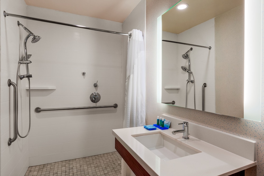 Holiday Inn Express Hotel & Suites Oroville Lake by IHG - photo 14