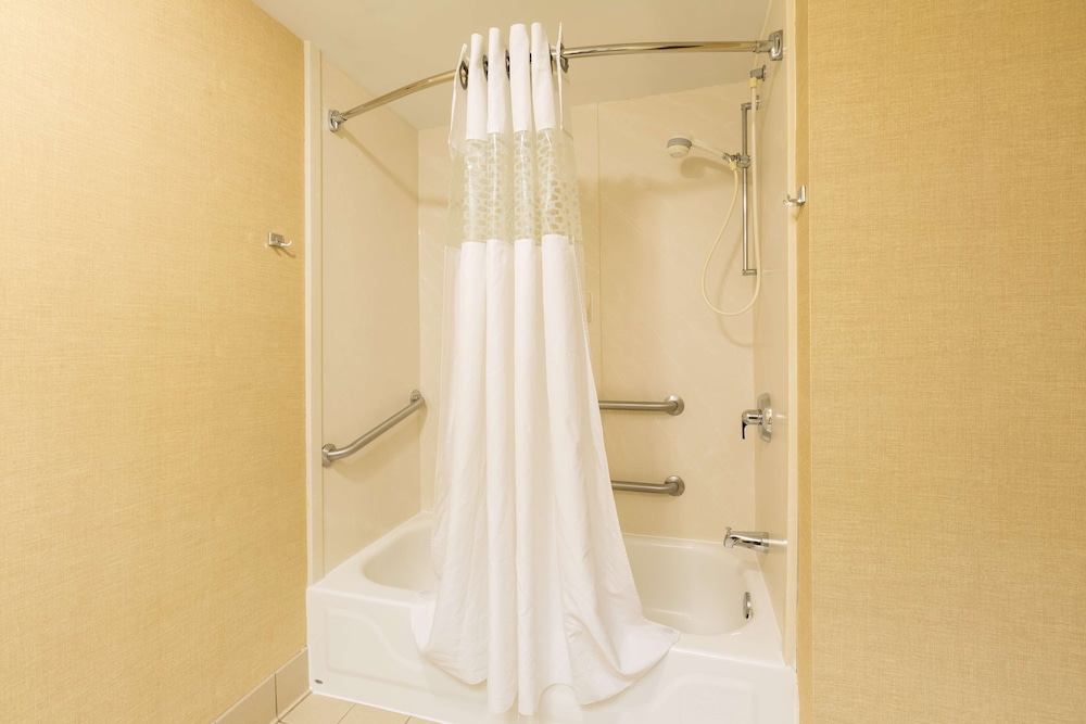 Hampton Inn Sidney - photo 20
