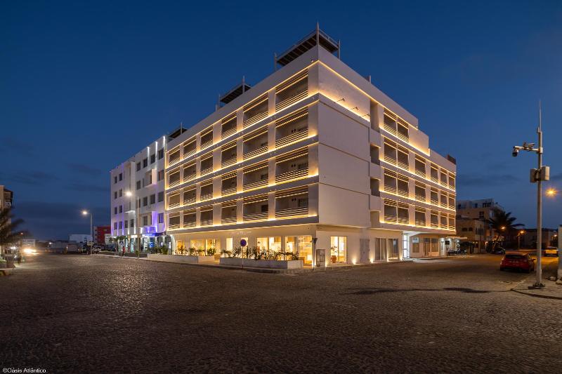 Oasis White Hotel - carbon neutral hotel in Sal Rei