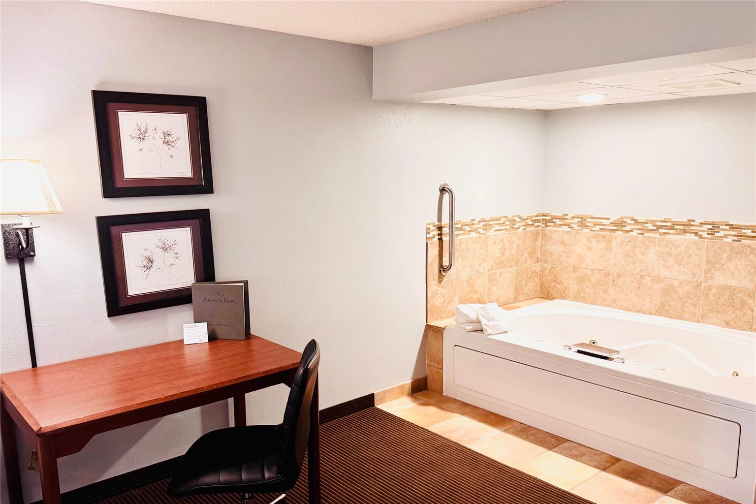 AmericInn by Wyndham Stillwater - photo 22
