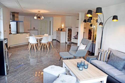 Ferienhaus mit Kamin am Hafen in S — 4-Star Luxury Hotel in Ostseebad Sellin, Germany
