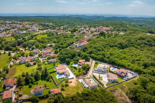 Alomarie by Villsy — hotel in Funtana