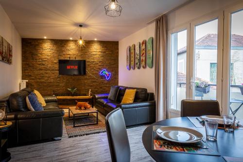 Thebrooklyn T3 Proche Centre Ville Fibre Netflix — hotel in Montlucon