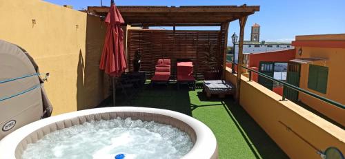 Okstay Casa Maye Tenerife with Jacuzzi And Large Outdoor Area — 4-Star Luxury Hotel in Guimar, Spain