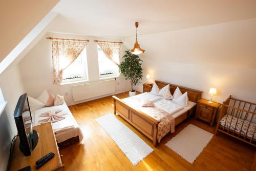 Oravienka - carbon neutral hotel in Unknown City