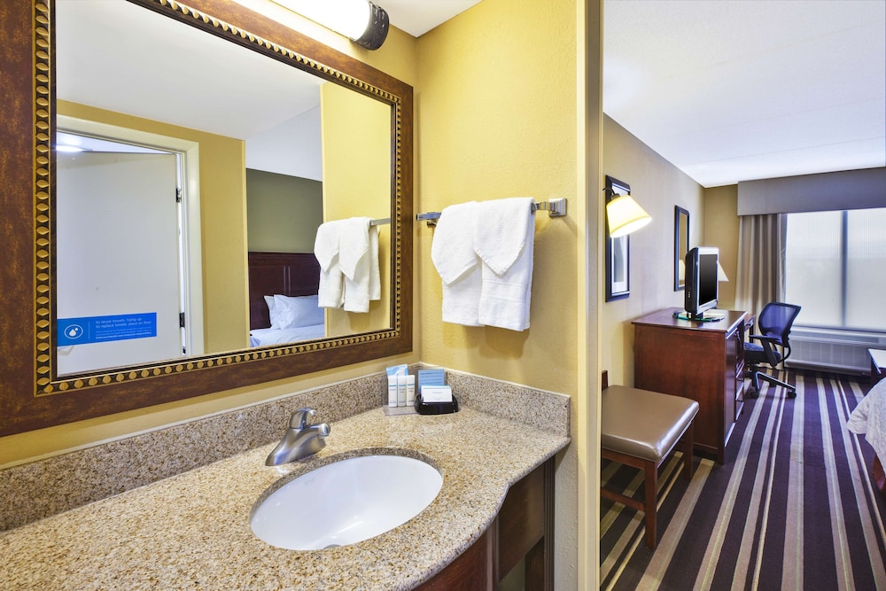 Hampton Inn Washington Dulles Int'l Airport South - photo 11