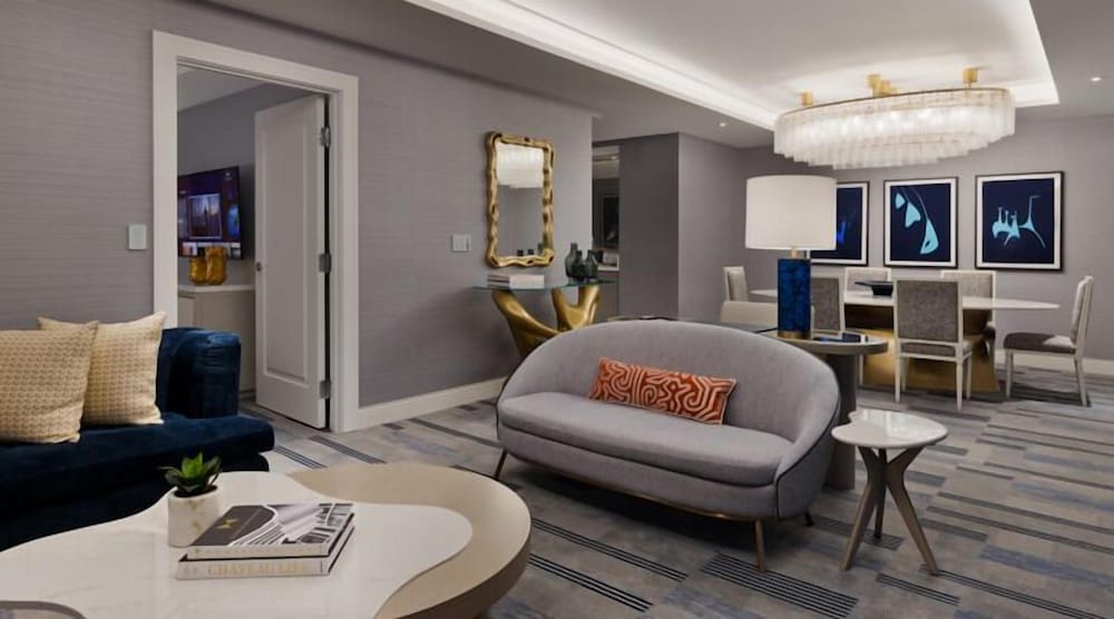 Fontainebleau Las Vegas - photo 25