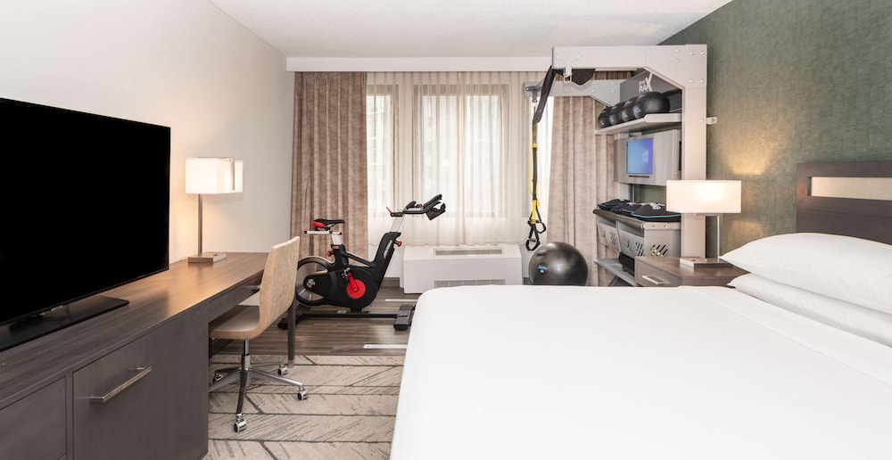DoubleTree by Hilton Newark Penn Station - photo 9