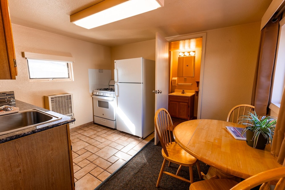 Woodland Motel - photo 23