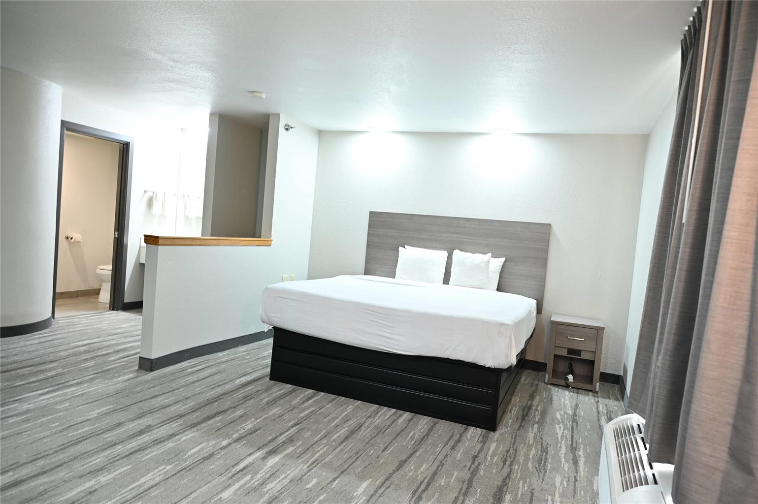 Rodeway Inn Fremont Ne - photo 25