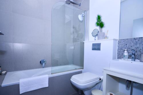 Enjoy Cape Town at our Green Point Apartment