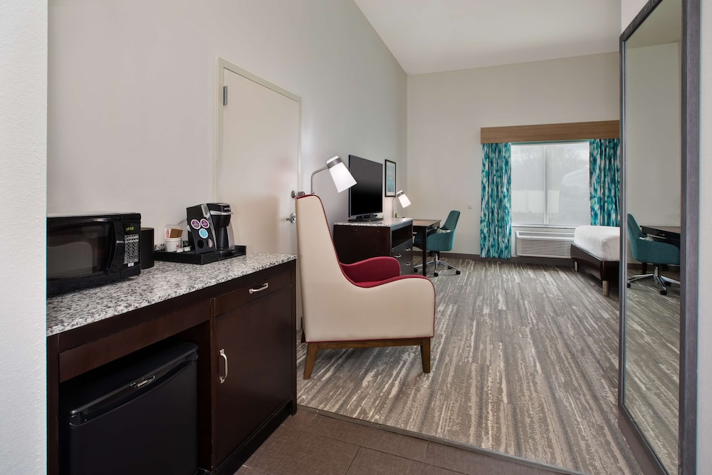 Hilton Garden Inn Benton Harbor St. Joseph - photo 21