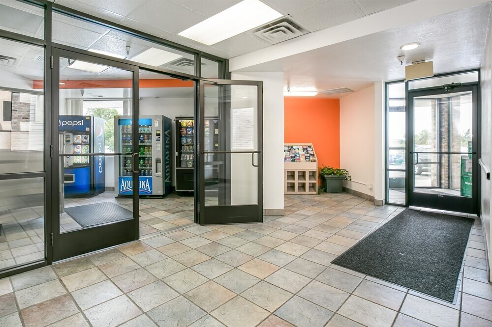 Motel 6 Minneapolis Airport Mall of America - photo 13
