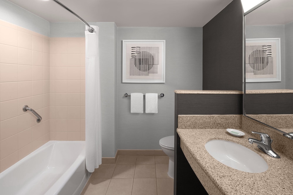 Courtyard by Marriott Washington Capitol Hill Navy Yard - photo 26