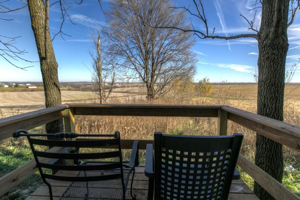 The Wisconsin Wood Inn — hotel in Port Washington