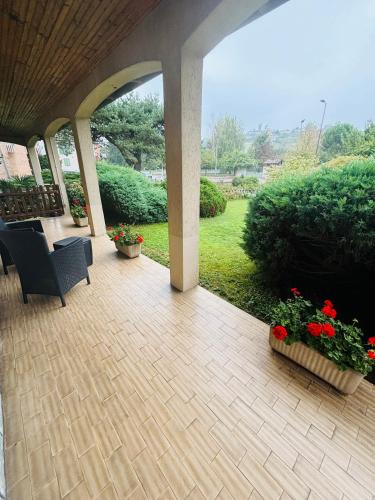 Casa tra le vigne — 4-Star Luxury Hotel in Mombercelli, Italy