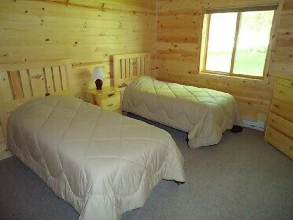 Red Door Resort & Motel - photo 12