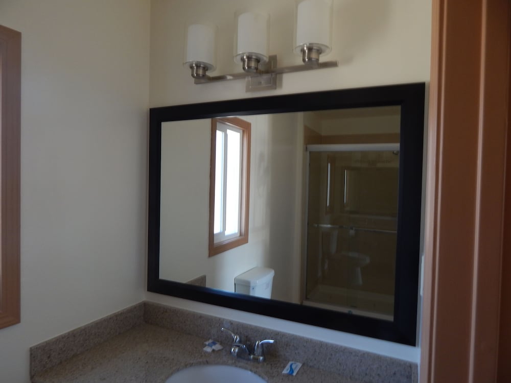 Bay Bridge Inn - photo 25
