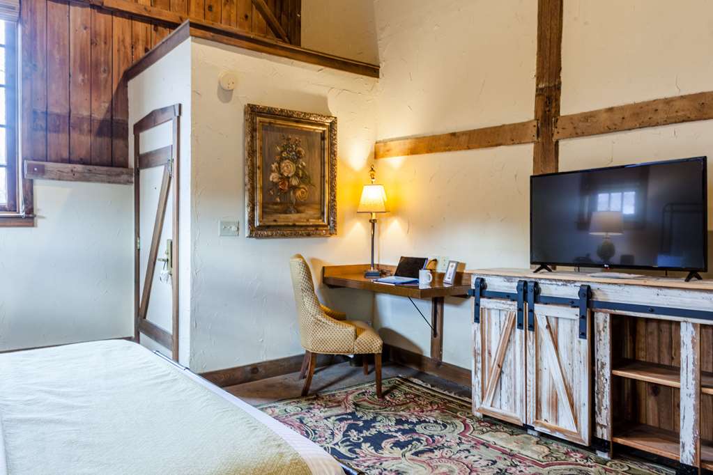 The Inn At Leola Village - photo 13