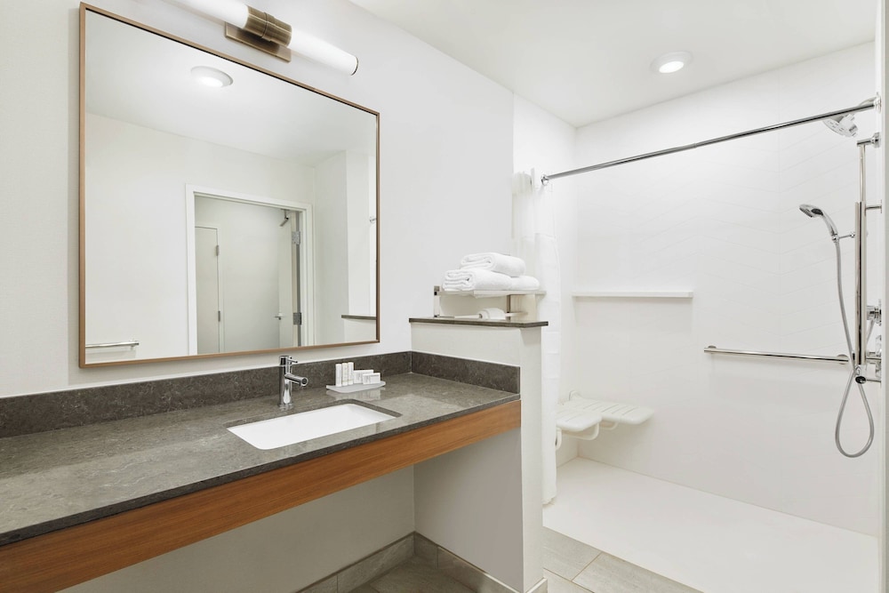 Fairfield Inn & Suites by Marriott Raleigh Wake Forest - photo 13
