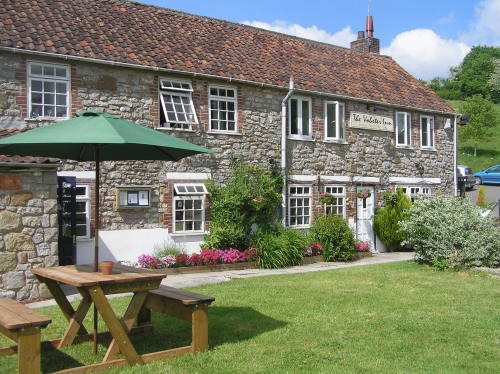 The Vobster Inn — hotel in Radstock