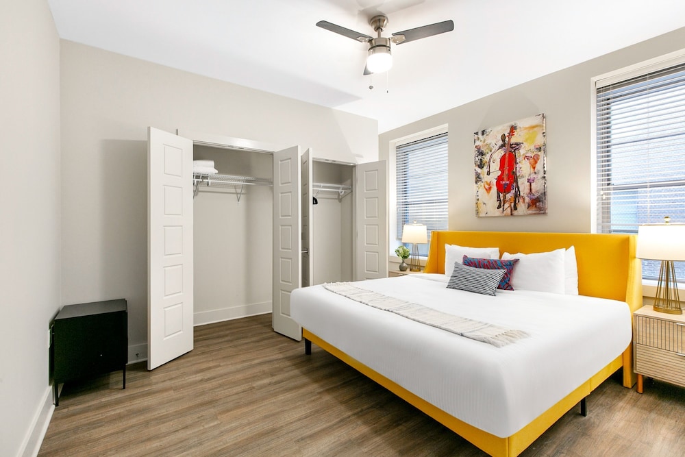 Mardi Gras Suites NOLA's 4BR Elegance - photo 5