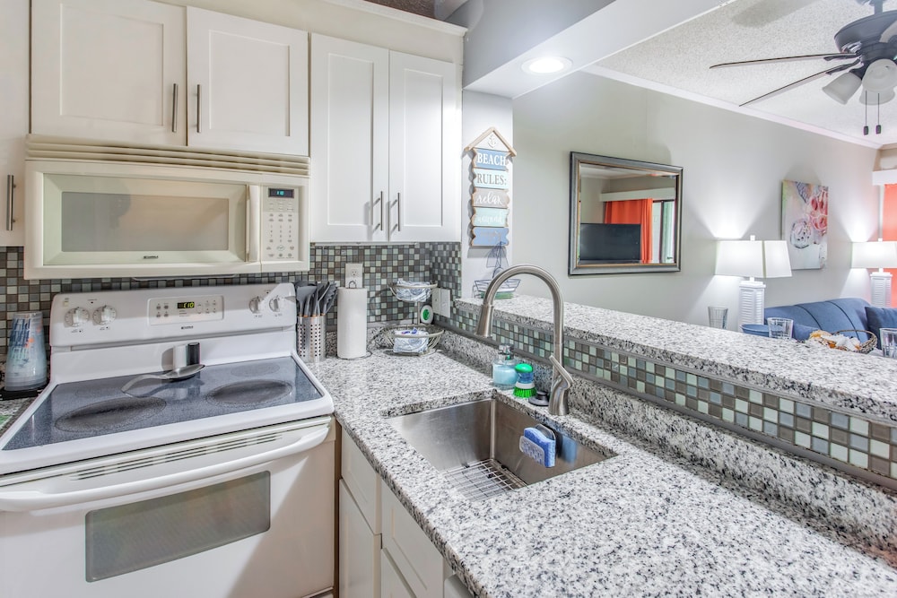 Walk to Beach and Barefoot Landing Resort Condo - photo 15