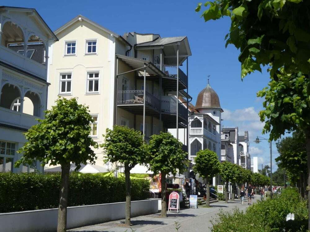 8 Nordstern in Haus Atlantic — 4-Star Luxury Hotel in Ostseebad Binz, Germany