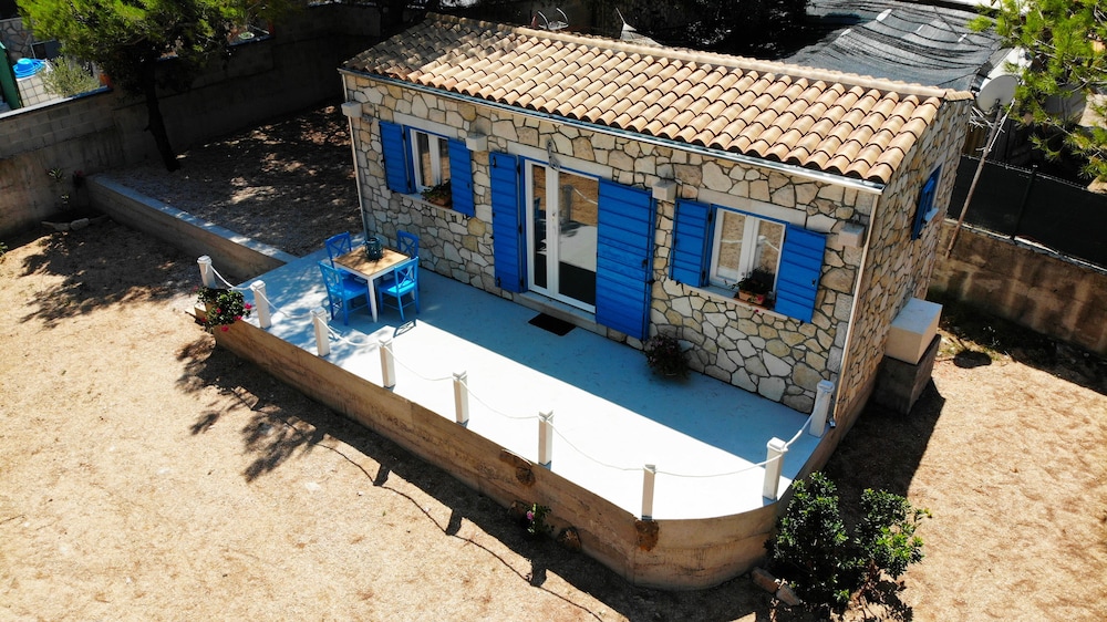 Levantara Kamp — Tisno — photo 2