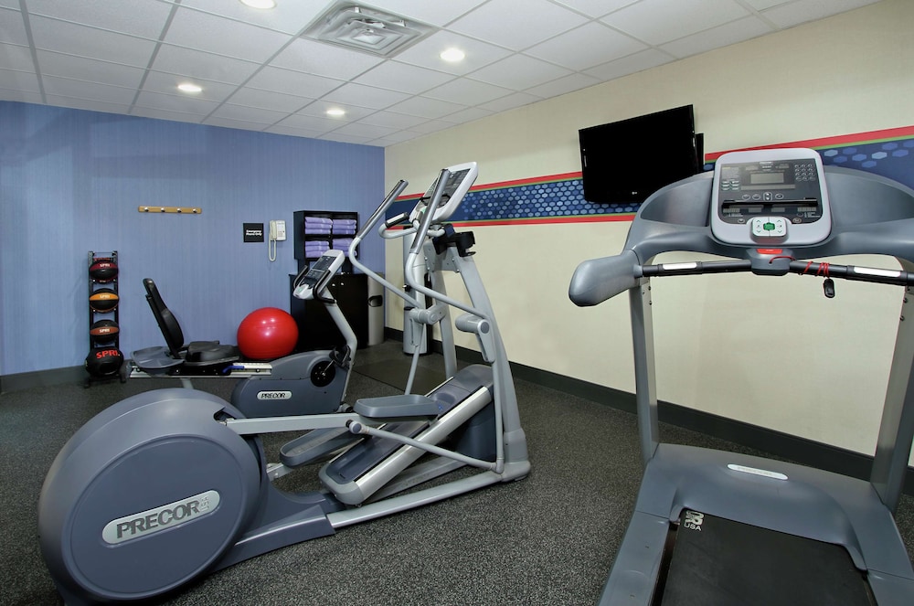 Hampton Inn Ashtabula - photo 32