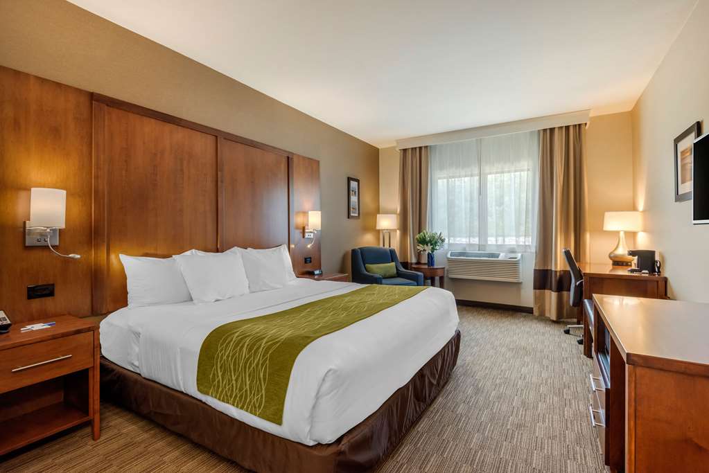 Comfort Inn Ellsworth Bar Harbor - photo 17