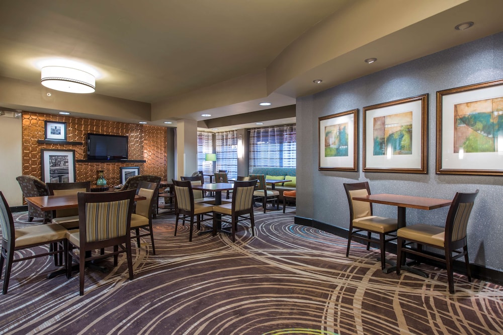 Hampton Inn Atlanta Newnan - photo 7