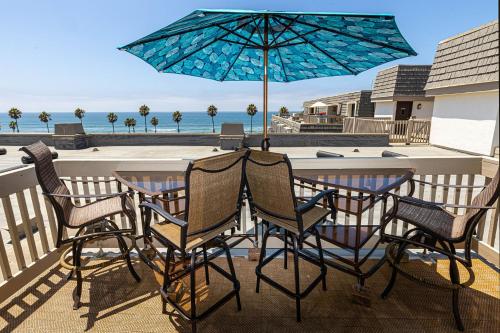 Penthouse Condo w Panoramic Ocean Views at Beach Resort in Oceanside, United States