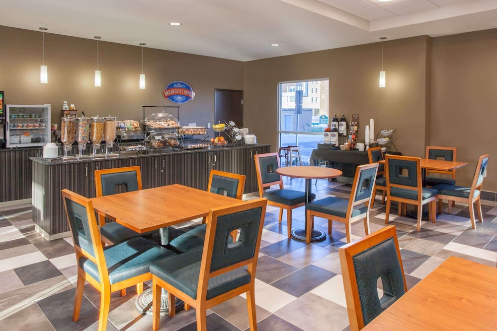 Baymont by Wyndham Grand Forks - photo 41