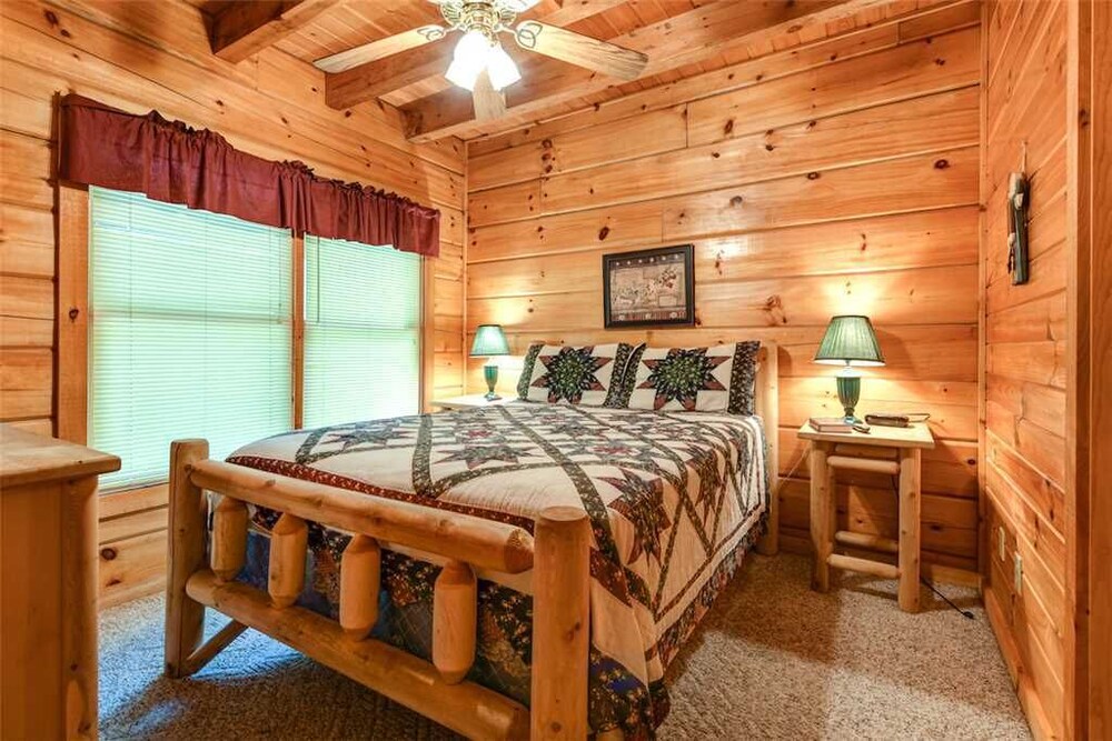 The Honey Pot Hot Tub resort Pool 560 FREE tickets each paid day - photo 4