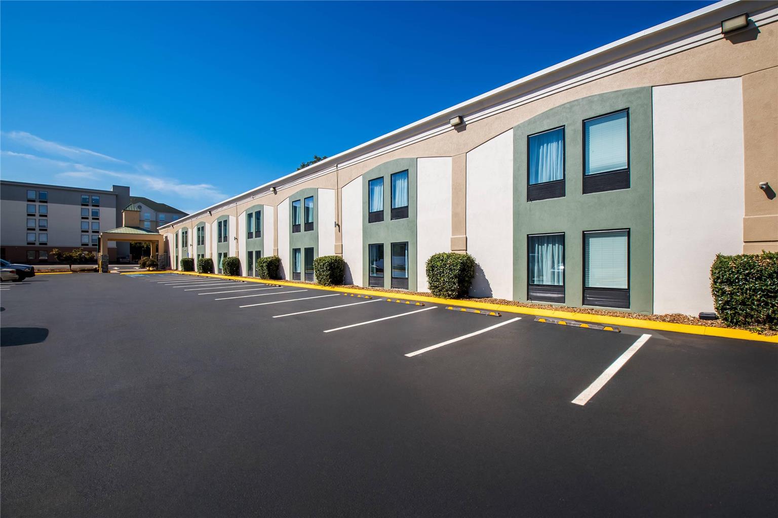 Quality Inn Chattanooga Hamilton Place - photo 2