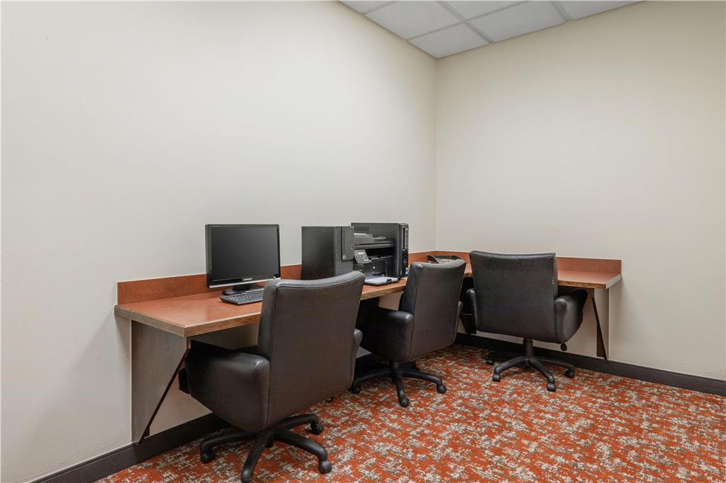 Best Western Plus Cimarron Hotel & Suites - photo 64