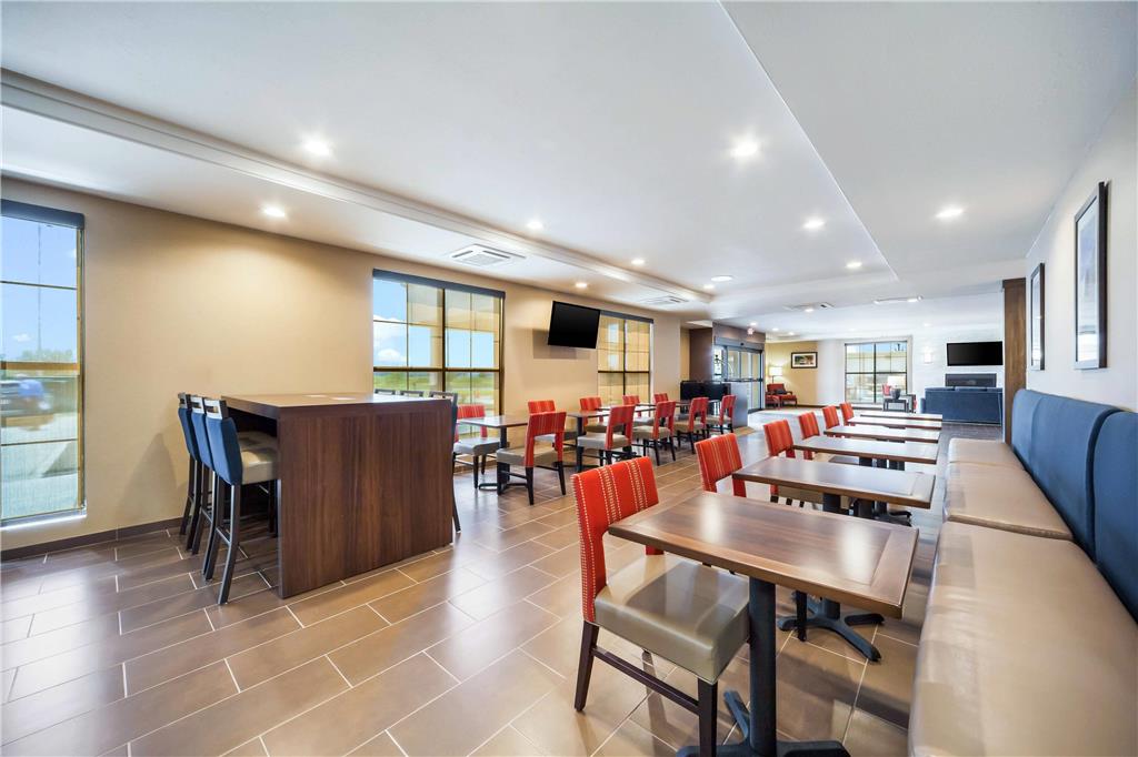 Comfort Inn & Suites North Platte - photo 44