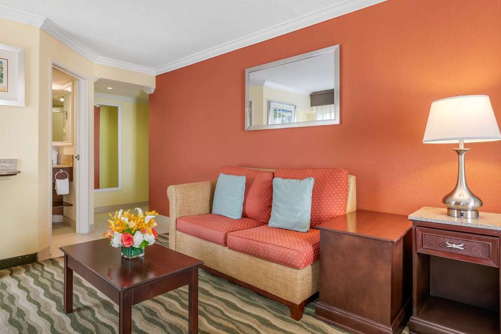Best Western Plus Palm Beach Gardens Hotel & Ste & Conf Ctr - photo 15