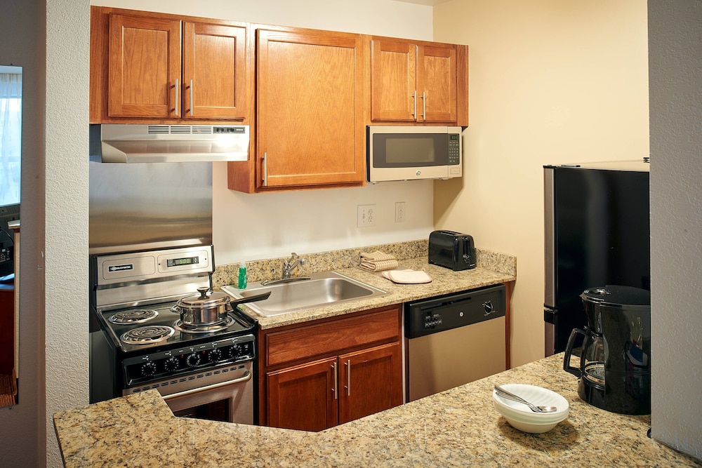 TownePlace Suites by Marriott Minneapolis Downtown NorthLoop - photo 16