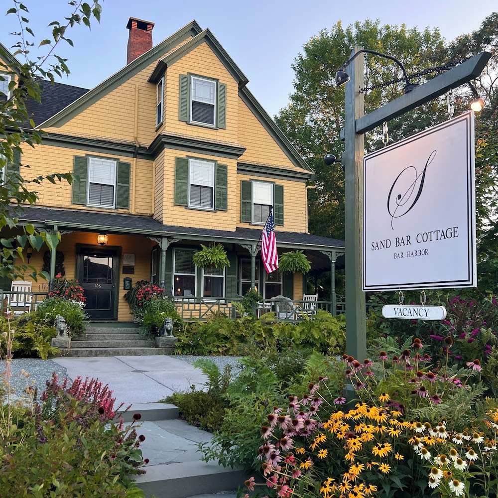 Sand Bar Cottage Inn - featured photo