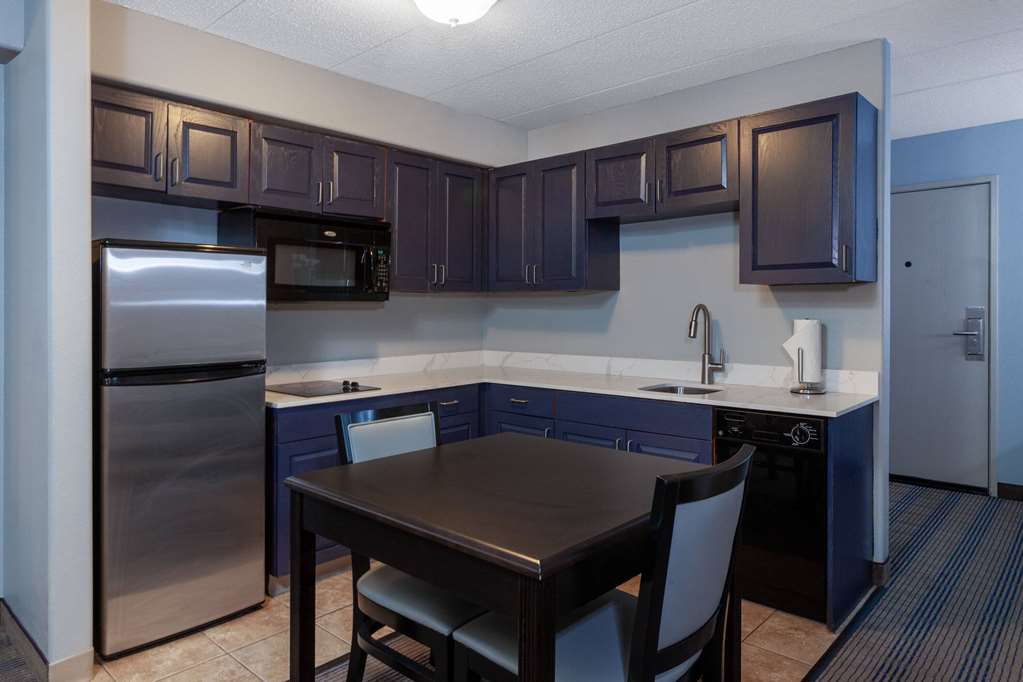 AmericInn by Wyndham Peoria - photo 16