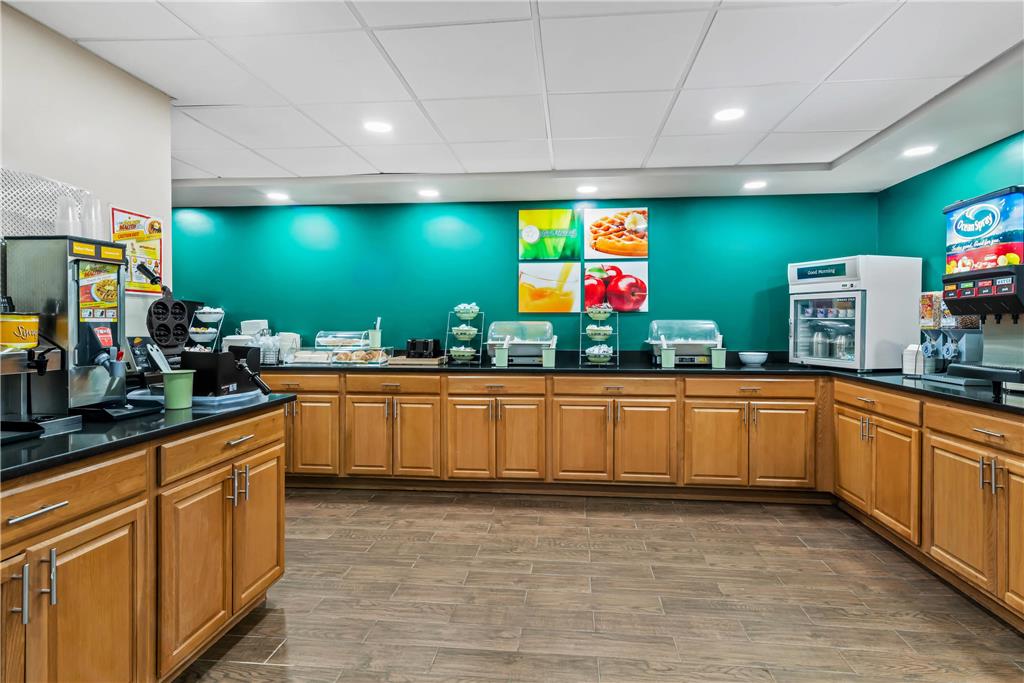 Quality Inn Bangor Airport - photo 41