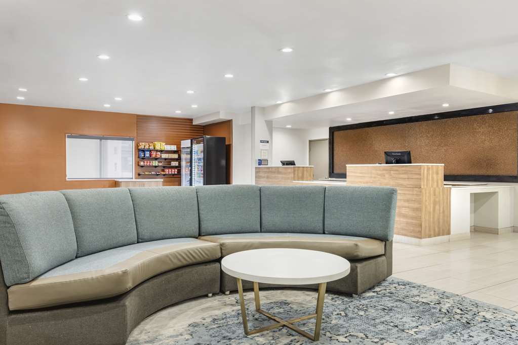 Best Western Carlsbad by the Sea — hotel near McClellan-Palomar Airport
