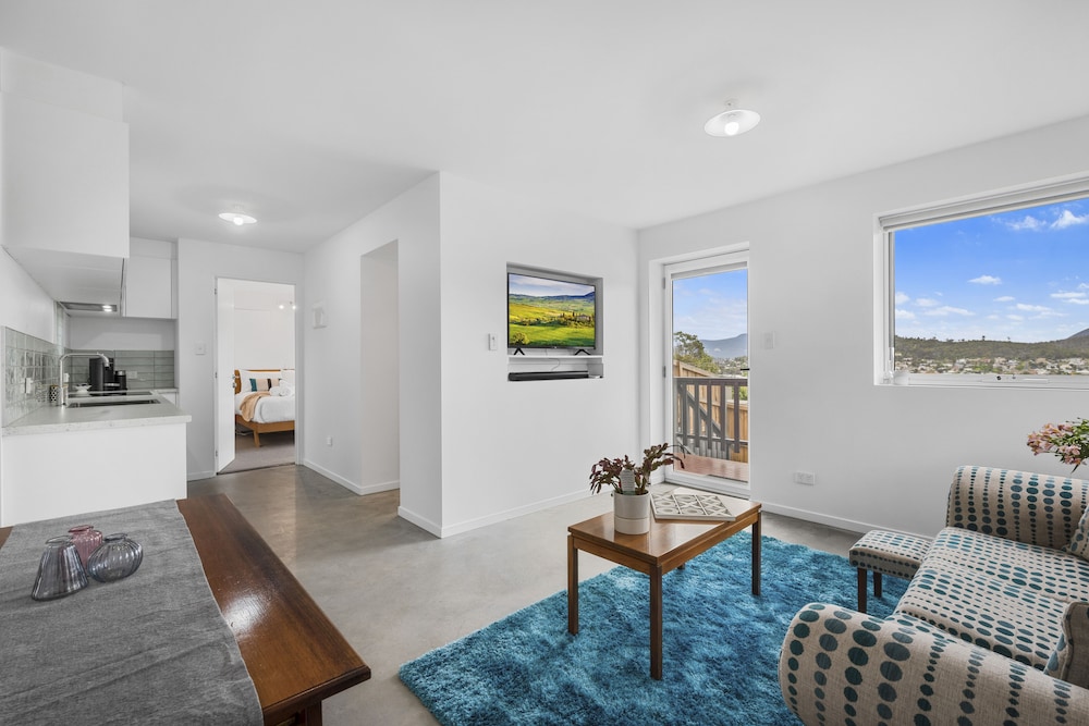 Cosy Cottesloe — 4-Star Luxury Hotel in Lindisfarne, Australia