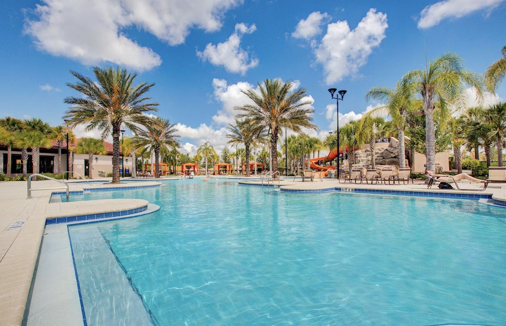 Beautiful 9 bedroom pool home located in the Solterra Resort home - photo 53