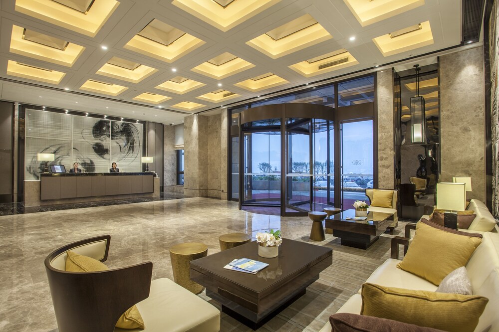 Somerset Yangtze River Chongqing — 4-Star Luxury Hotel in Chongqing, People's Republic of China