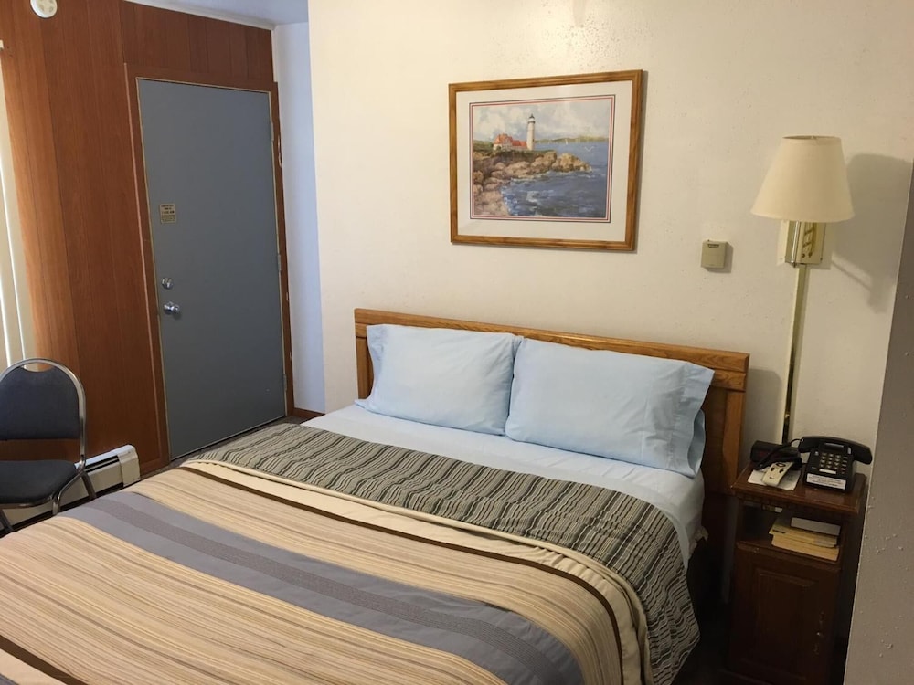 Coho Motel and Suites - photo 15
