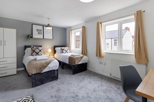 City Centre Studio 6 with Kitchenette Free Wifi and Smart TV by Yoko Property — 4-Star Luxury Hotel in Middlesbrough, United Kingdom